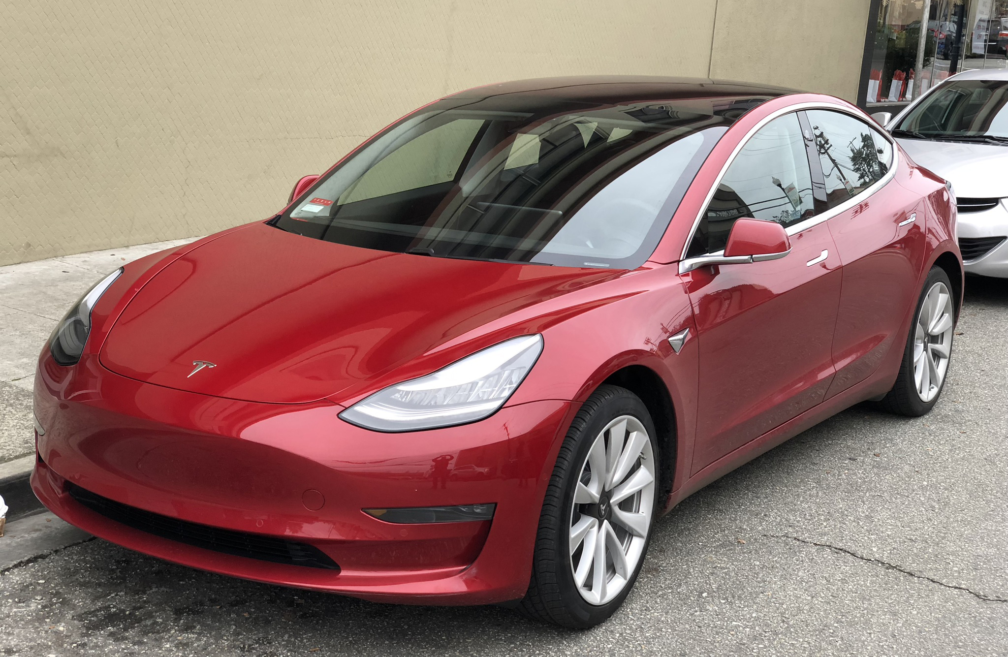 Tesla Model 3 – hit w momencie premiery